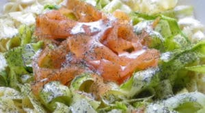 Tagliatelle de courgettes au saumon | recettes faciles et healthy